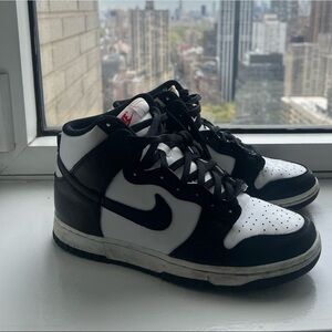 Nike Women’s Air Jordan Dunk High Retro Size 9